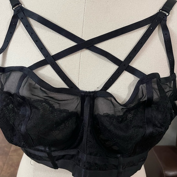 Torrid Curve Bra Size 3X - Picture 2 of 5